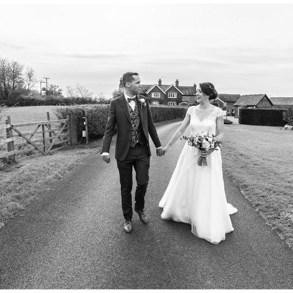 Wedding Photography Manchester - Sandhole Oak Barn Farm 28
