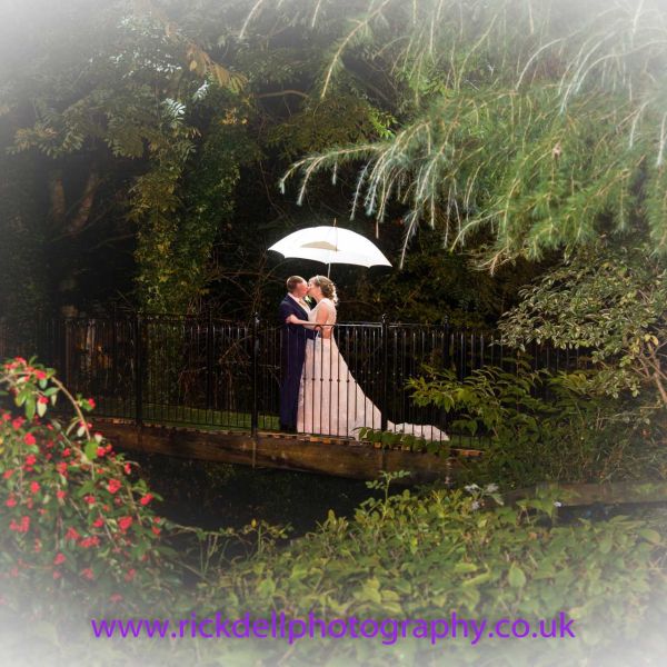 Wedding Photography Manchester - The Bridge in Prestbury 16