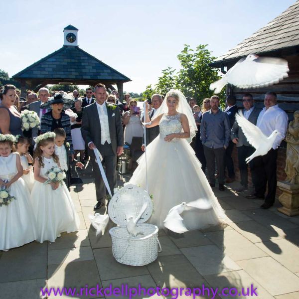 Wedding Photography Manchester - Sandhole Oak Barn Farm 4