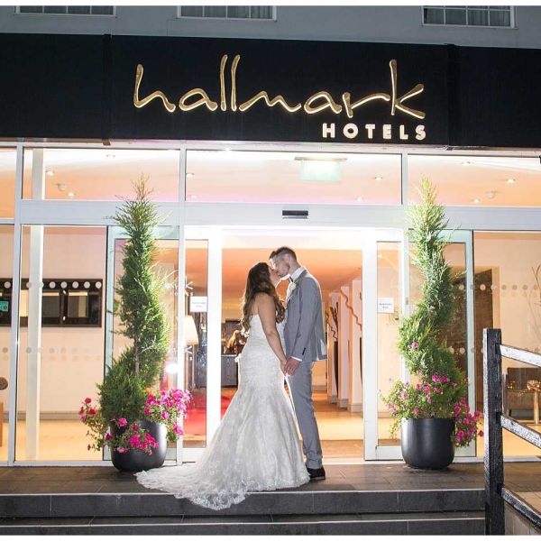 Wedding Photography Manchester - The Hallmark Hotel Handforth 4