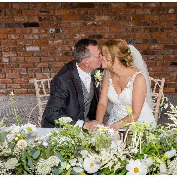 Wedding Photography Manchester - DoubleTree by Hilton Hotel & Spa Chester 18