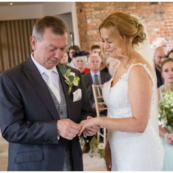 Wedding Photography Manchester - DoubleTree by Hilton Hotel & Spa Chester 14