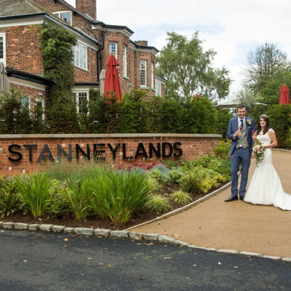 Wedding Photography Manchester - The Stanneylands Hotel 5