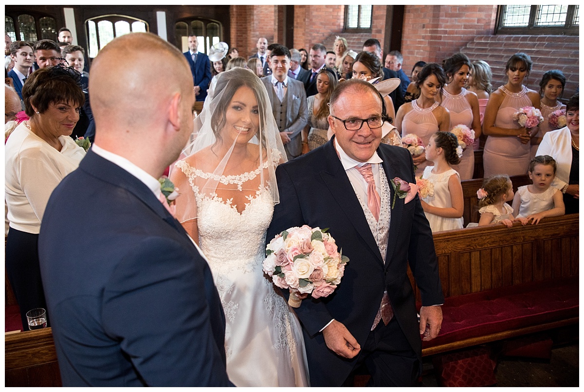 Wedding Photography Manchester - Melissa and Stuarts Mere Golf Resort And Spa Wedding Day 34